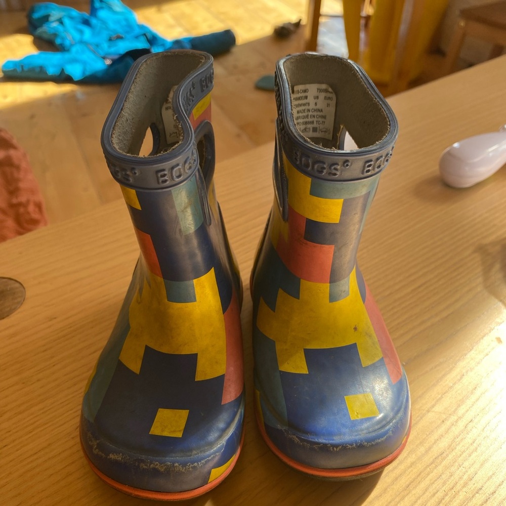 Cute rain boots for toddlers